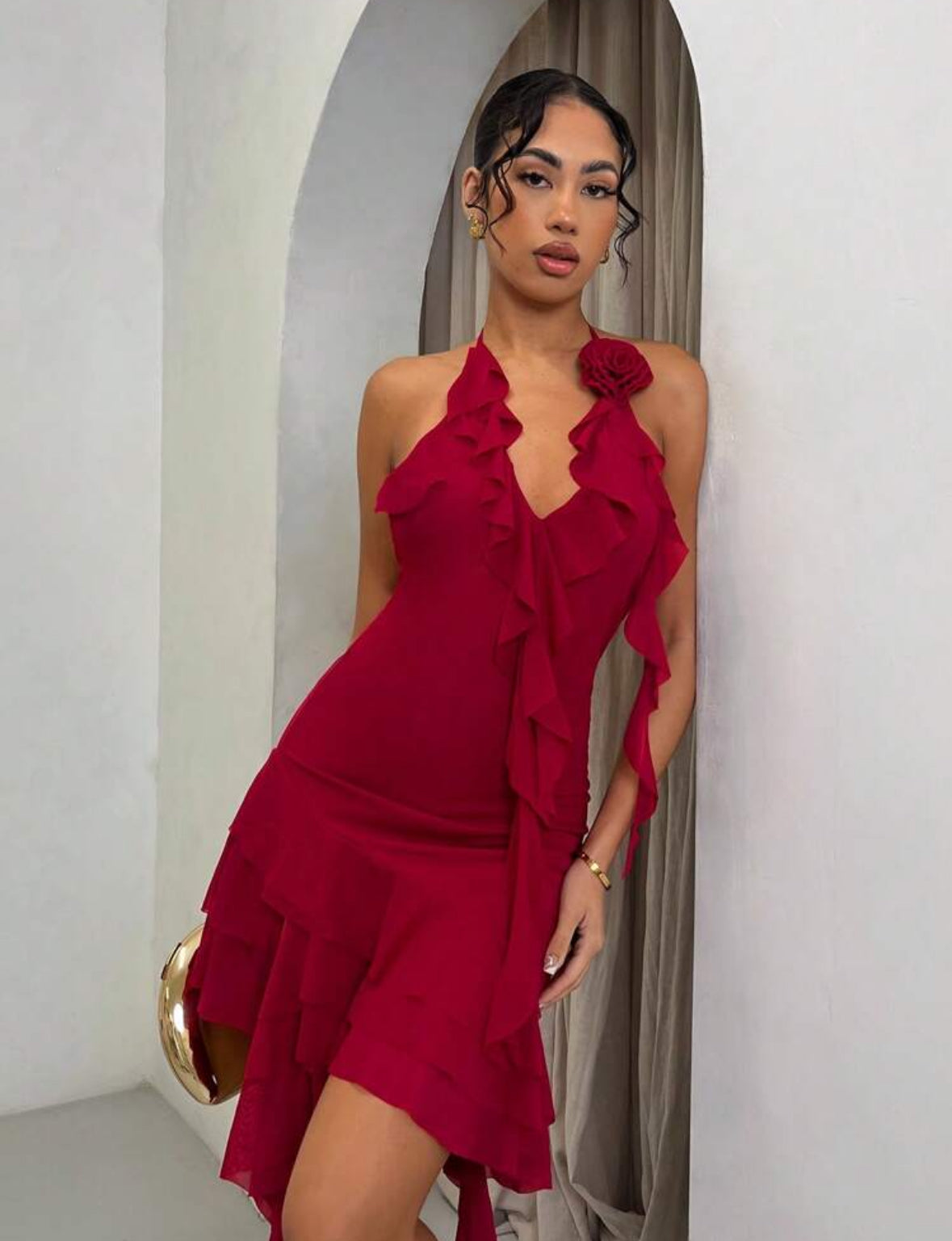 SHEIN BAE Robe dos nu à volants de couleur unie élégante