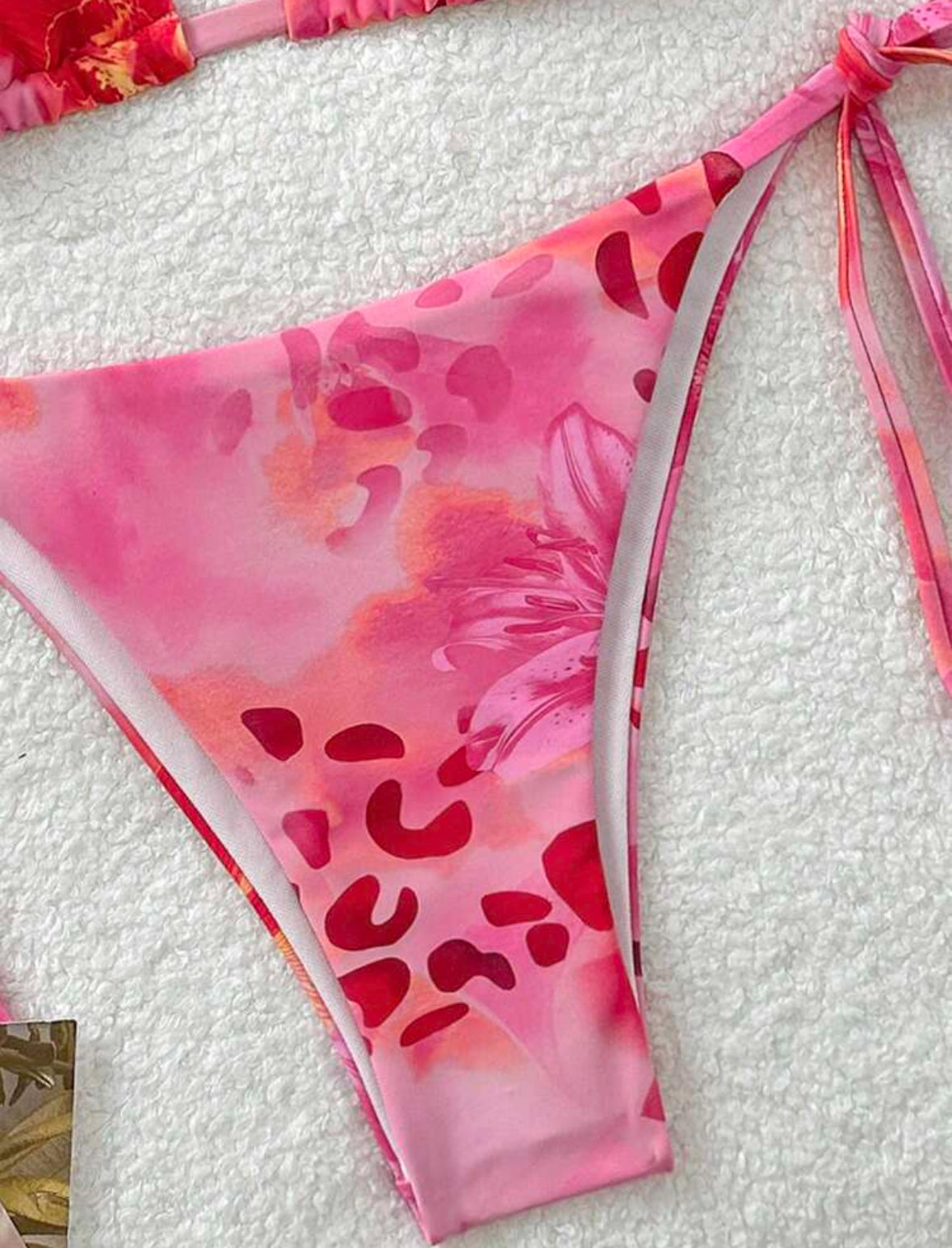 Soleia Nouveau bikini 2 pièces style resort de plage coloré