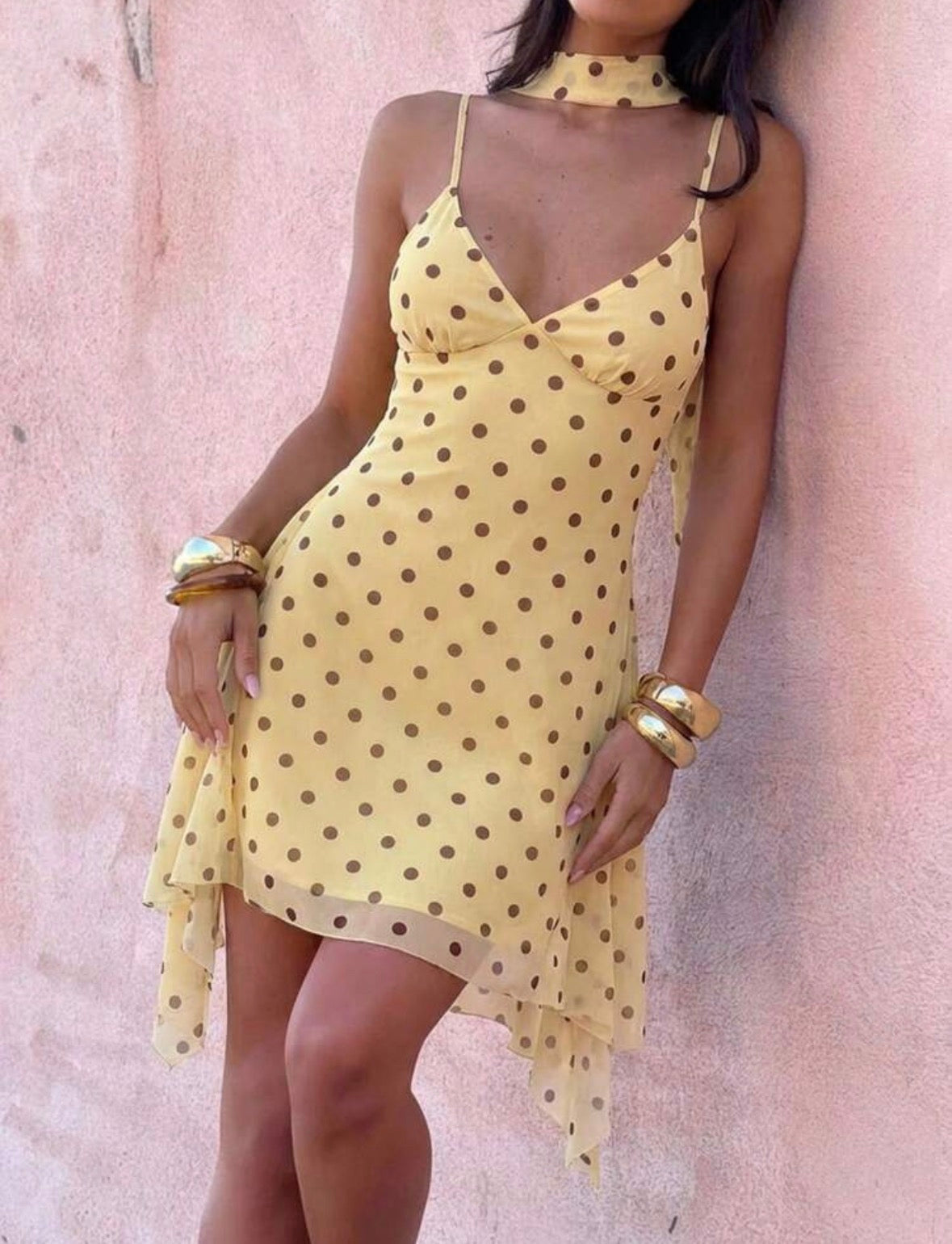 Robe mini à
bretelles spaghetti imprimée à pois