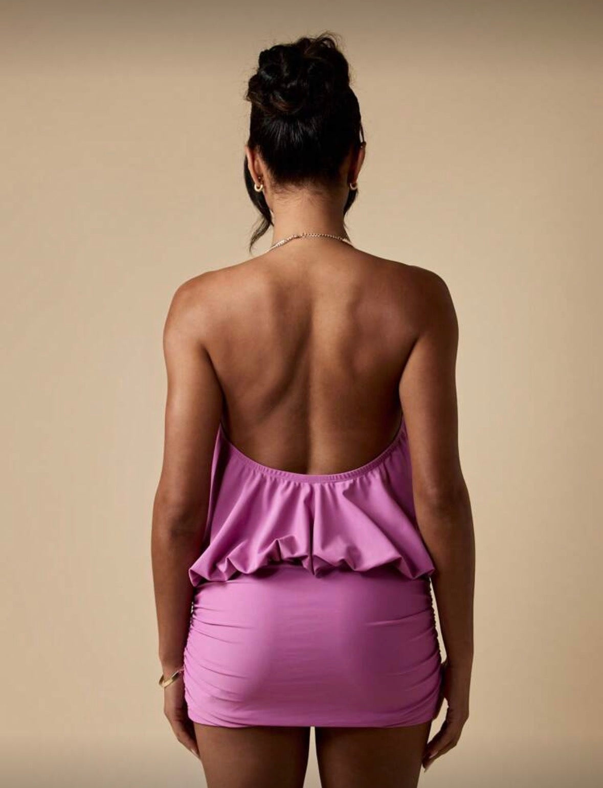 MISSGUIDED - Robe de soirée mini froncée à encolure en ras