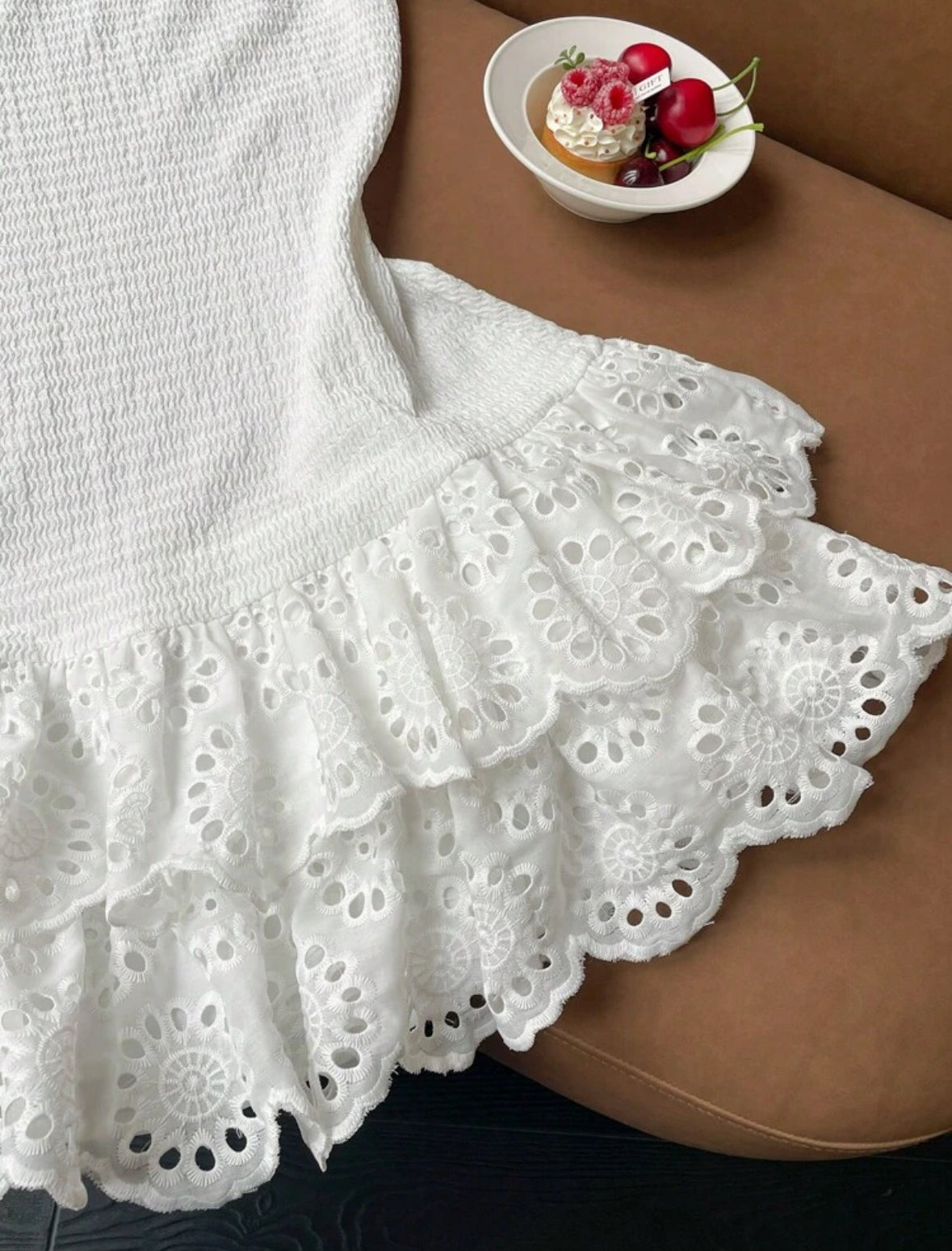 Comfortcana Robe mini blanche en tricot avec broderie