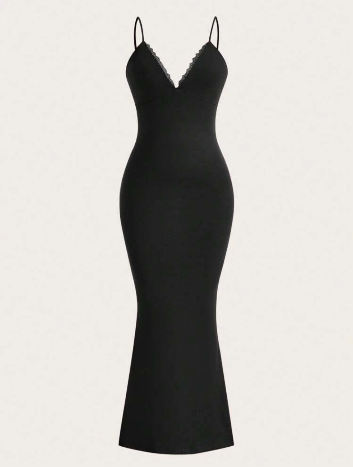 Robe longue en slim avec décolleté