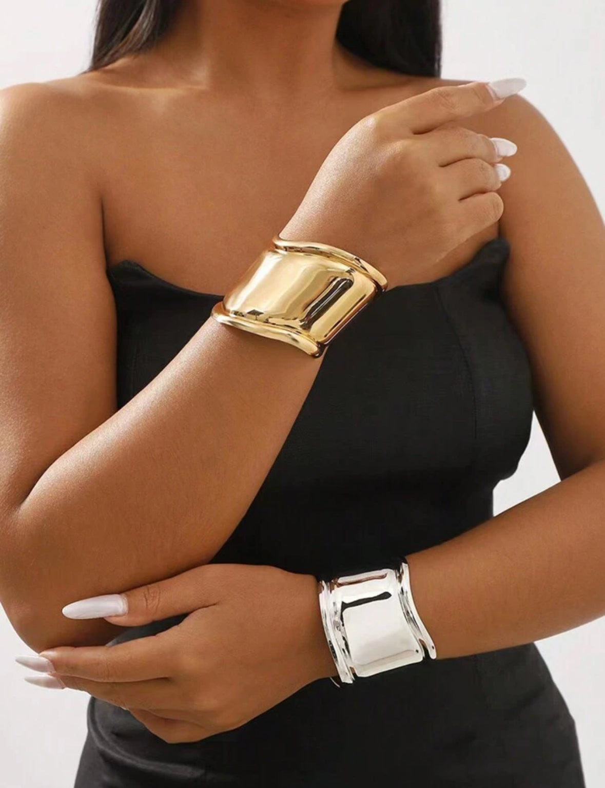 BIJOUX & ACCESSOIRES.