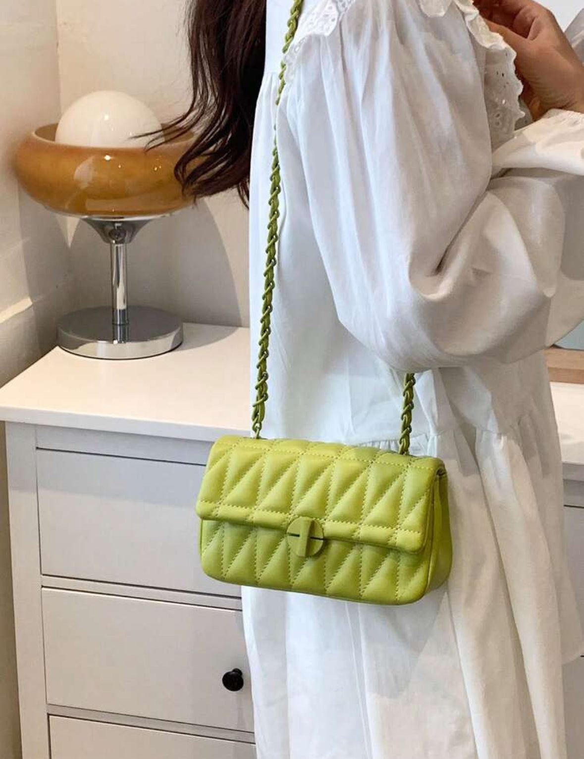 Sac à bandoulière style matelassé motif chevron