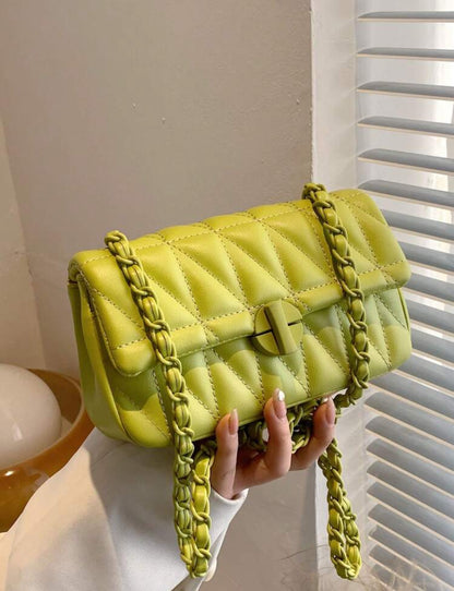 Sac à bandoulière style matelassé motif chevron