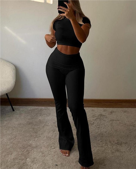 Ensemble deux pièces à manches courtes et pantalon évasé