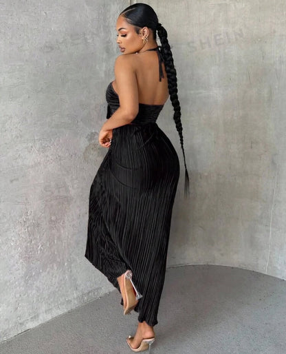 Robe croisée découpée ras du cou