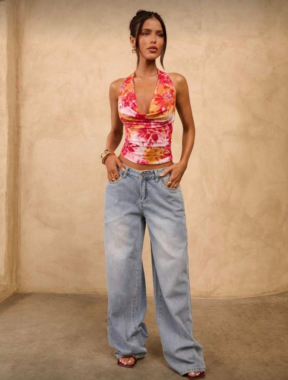 SHEIN BAE Top court style dos nu à fleurs sexy avec col en Rouge