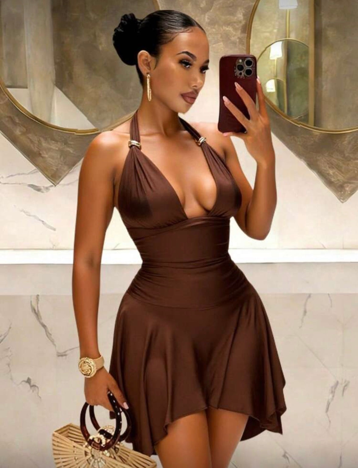 Slaydiva - Robe mini asymétrique élégante et sexy avec boucle métallique et taille froncée