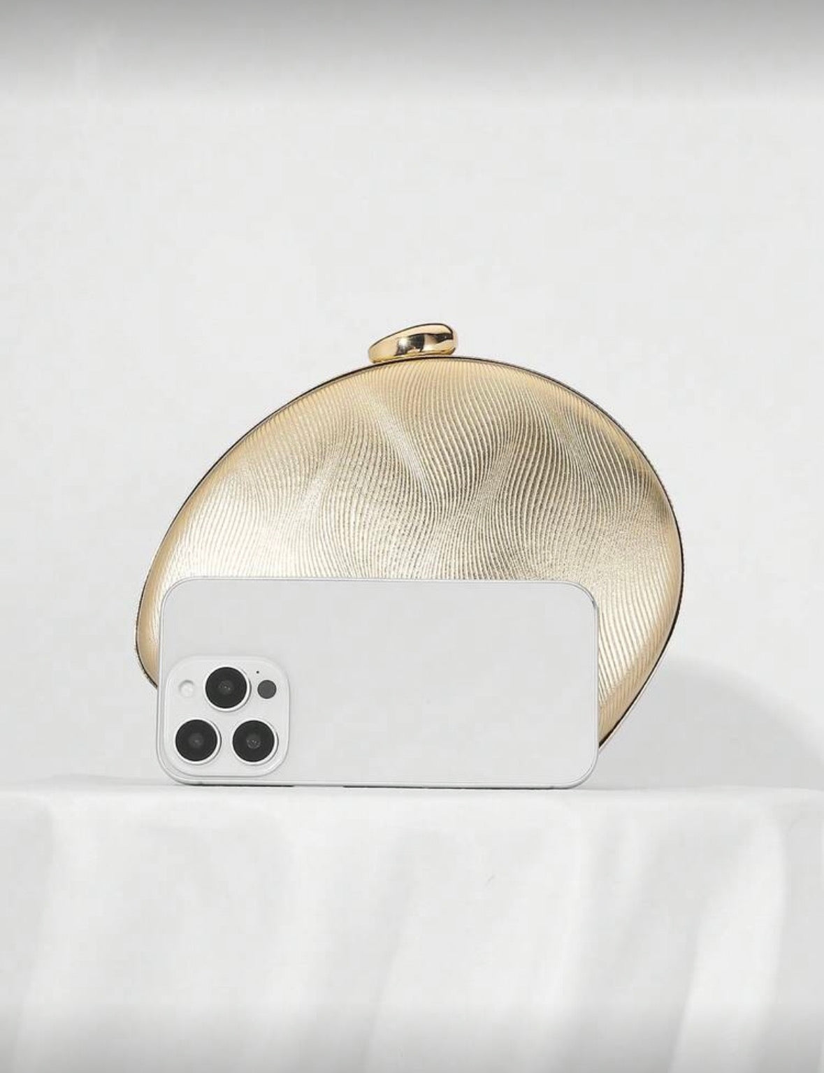 Pochette de soirée minimaliste