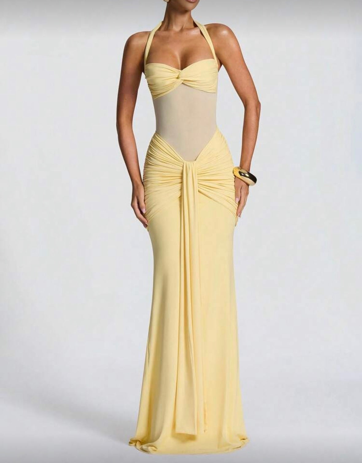 Robe à fines bretelles sexy, dos nu, taille cintrée